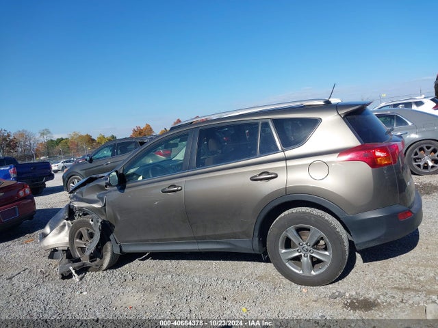 Toyota Rav4 Xle 2015 JTMRFREV7FD155077 Image 14