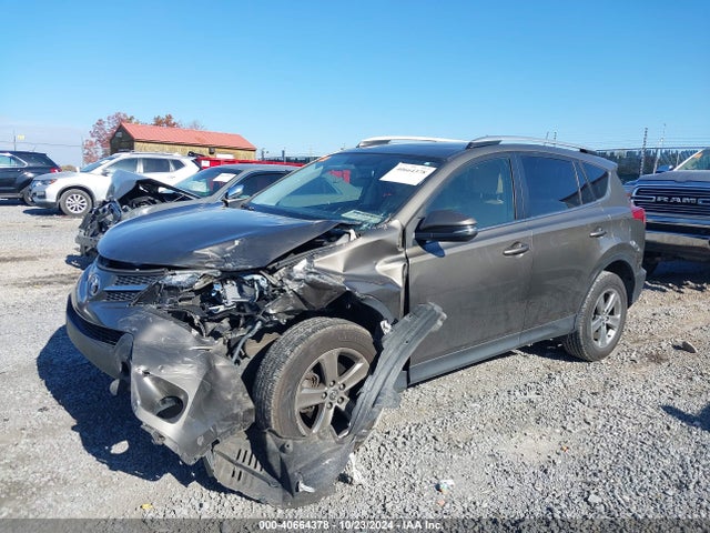 Toyota Rav4 Xle 2015 JTMRFREV7FD155077 Image 2
