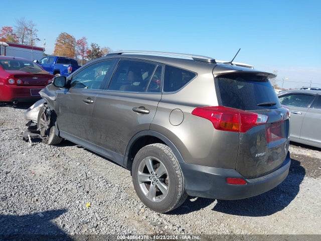 Toyota Rav4 Xle 2015 JTMRFREV7FD155077 Image 3