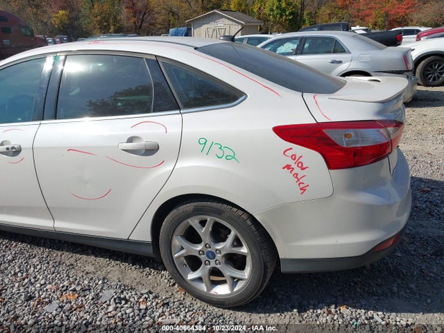 Продажа на аукционе авто 2013 Ford Focus Titanium, vin: 1FADP3J24DL200162, номер лота: 40664384