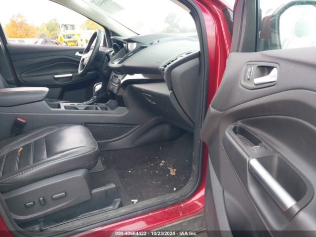 1FMCU9J96JUA20441 Ford Escape Titanium