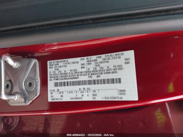 1FMCU9J96JUA20441 Ford Escape Titanium