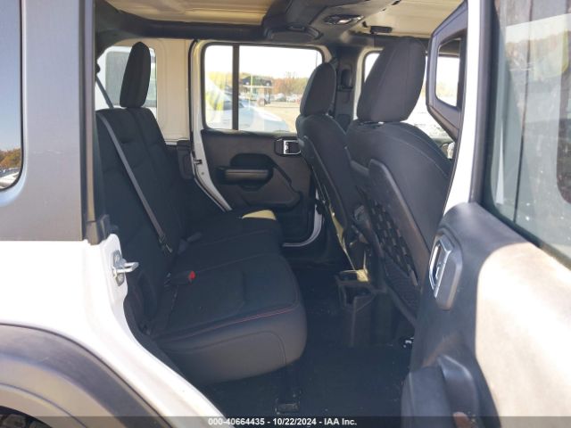 1C4HJXFN0JW175715 Jeep Wrangler Unlimited Rubicon 4x4