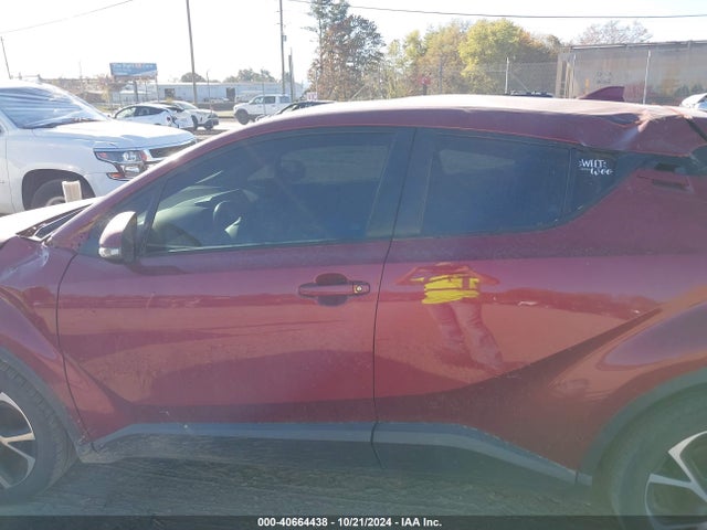 NMTKHMBX5JR046651 Toyota C-HR XLE