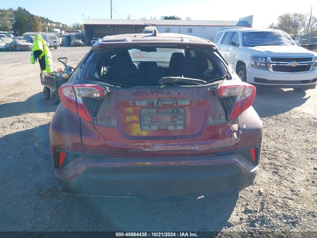 NMTKHMBX5JR046651 Toyota C-HR XLE