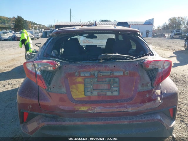 NMTKHMBX5JR046651 Toyota C-HR XLE