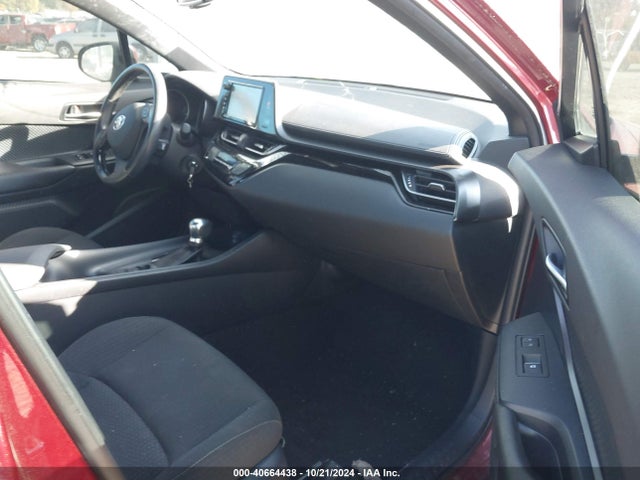 NMTKHMBX5JR046651 Toyota C-HR XLE