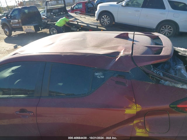 NMTKHMBX5JR046651 Toyota C-HR XLE