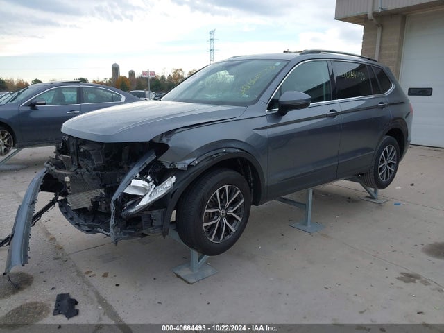 3VV3B7AX3KM049660 Volkswagen Tiguan