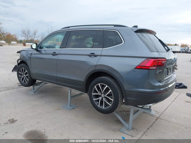 3VV3B7AX3KM049660 Volkswagen Tiguan