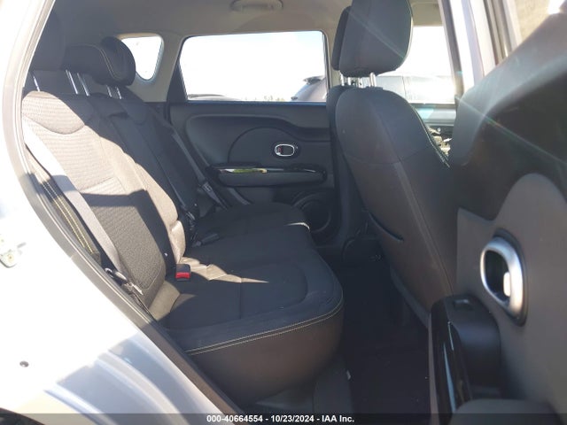 KIA SOUL + 2016 KNDJP3A57G7862435 Image 8