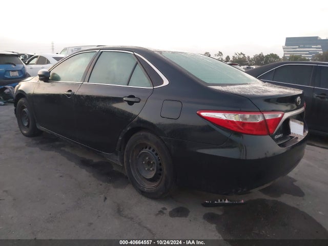 Toyota CAMRY LE 2015 4T4BF1FK7FR492275 Image 3