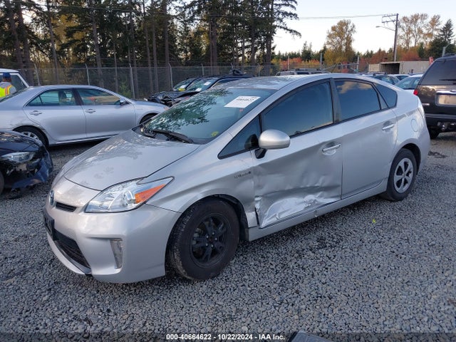 Toyota Prius Two 2015 JTDKN3DU6F0432058 Image 2