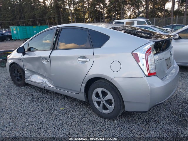Toyota Prius Two 2015 JTDKN3DU6F0432058 Image 6