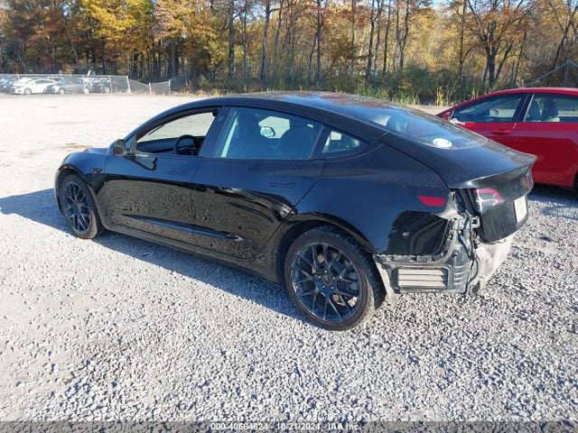 2021 TESLA MODEL 3 5YJ3E1EB1MF085484 Photo 2