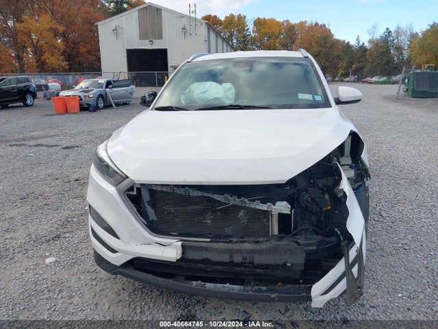 Hyundai TUCSON SE 2017 KM8J3CA44HU293741 Image 6