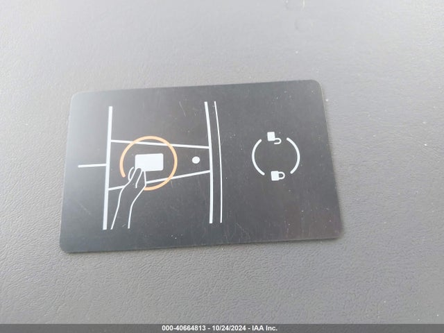 2024 TESLA MODEL Y 7SAYGDED6RF105175 Photo 10