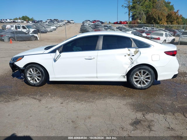 Hyundai SONATA SE 2018 5NPE24AF2JH702741 Image 14