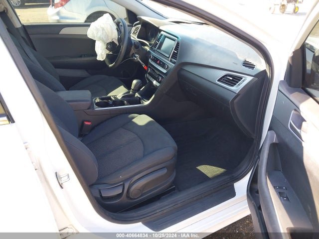 Hyundai SONATA SE 2018 5NPE24AF2JH702741 Image 5