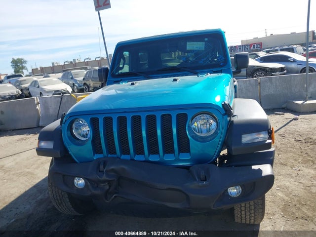 1C4GJXAGXKW627028 Jeep Wrangler Sport S 4x4