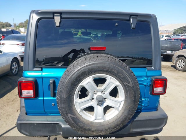 1C4GJXAGXKW627028 Jeep Wrangler Sport S 4x4