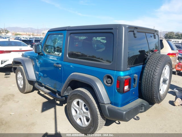 1C4GJXAGXKW627028 Jeep Wrangler Sport S 4x4