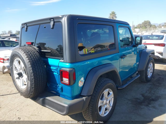1C4GJXAGXKW627028 Jeep Wrangler Sport S 4x4