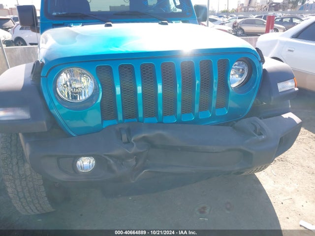 1C4GJXAGXKW627028 Jeep Wrangler Sport S 4x4
