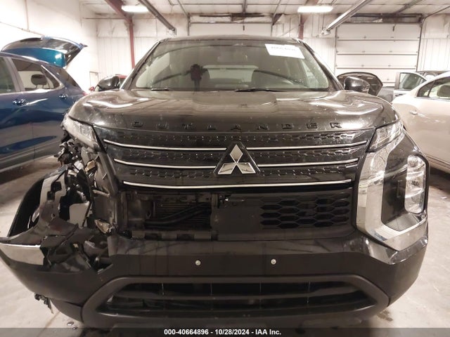Mitsubishi Outlander Es 2.5 2022 JA4J4TA86NZ040336 Image 13