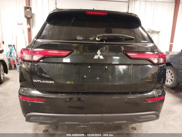 Mitsubishi Outlander Es 2.5 2022 JA4J4TA86NZ040336 Image 17