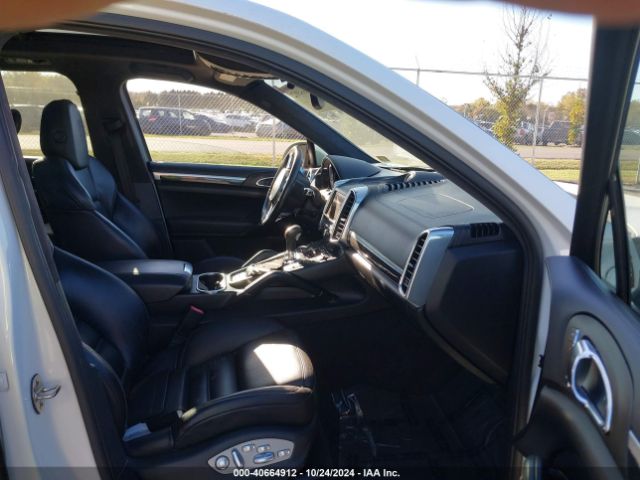 2012 PORSCHE CAYENNE WP1AC2A28CLA82276 Photo 4