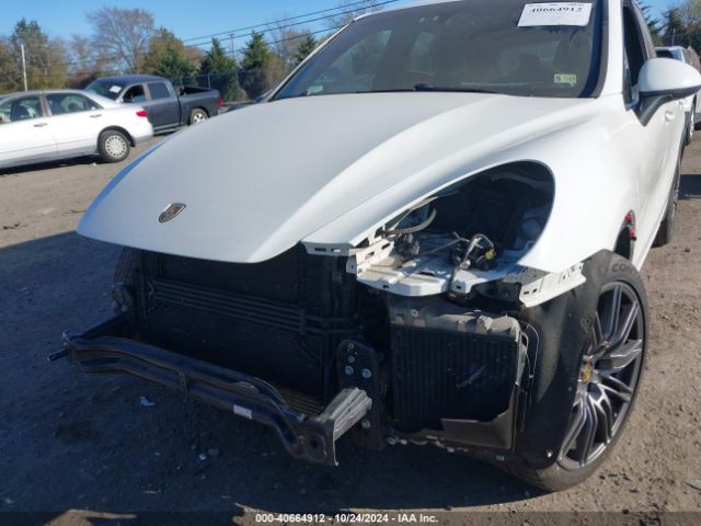 2012 PORSCHE CAYENNE WP1AC2A28CLA82276 Photo 5