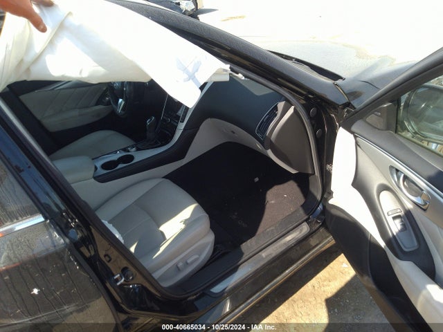 JN1EV7BR6MM753982 Infiniti Q50 Luxe Awd