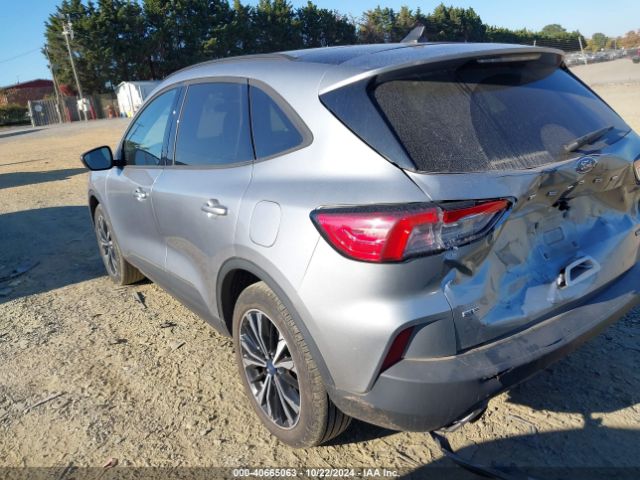 1FMCU9BZ2MUB17865 Ford Escape Se Hybrid