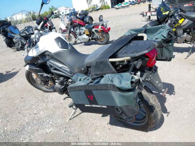2012 TRIUMPH MOTORCYCLE TIGER SMTE05BF7CJ499609 Photo 2