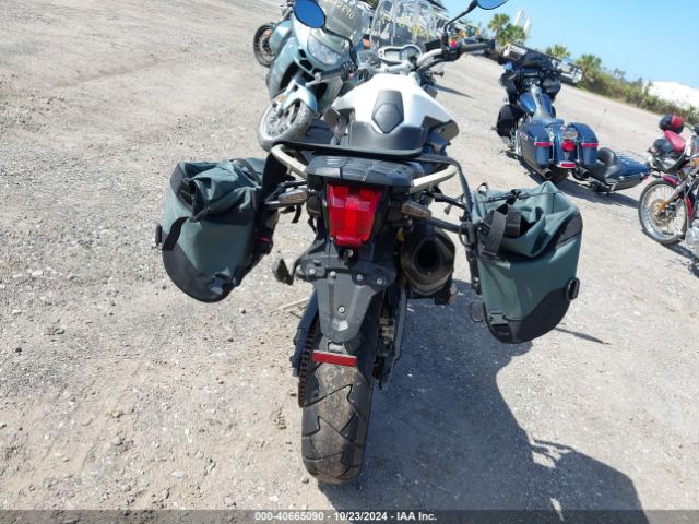 2012 TRIUMPH MOTORCYCLE TIGER SMTE05BF7CJ499609 Photo 5
