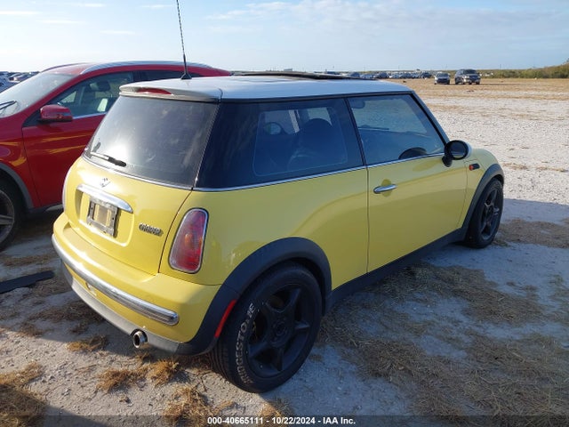 2004 MINI COOPER WMWRC33404TJ57107 Photo 3