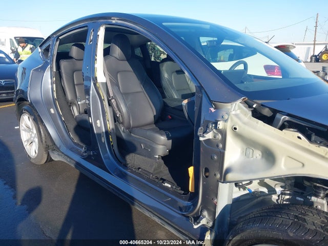 2023 TESLA MODEL Y 7SAYGDEE4PF927673 Photo 5