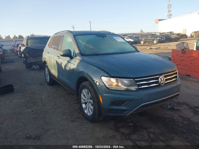 40665256 :رقم المزاد ، 3VV2B7AX8KM128558 vin ، 2019 Volkswagen Tiguan 2.0t Se/2.0t Sel/2.0t Sel R-line/2.0t Sel R-line Black مزاد بيع