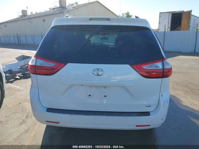 Toyota Sienna Le 8 Passenger 2017 5TDKZ3DC3HS820246 Image 17