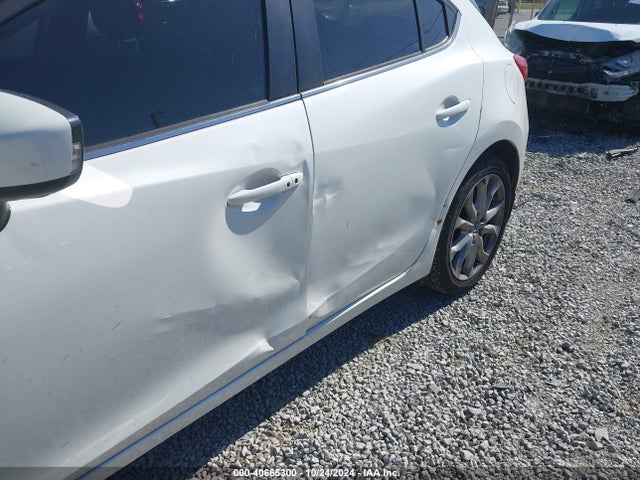 Mazda Mazda3 S Touring 2014 JM1BM1L36E1162466 Image 6