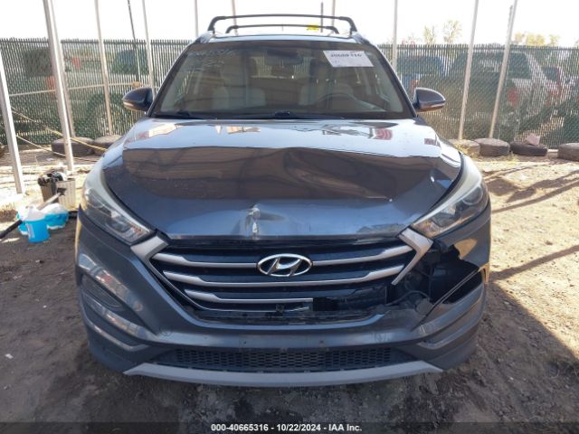 KM8J33A22HU556565 Hyundai Tucson Value