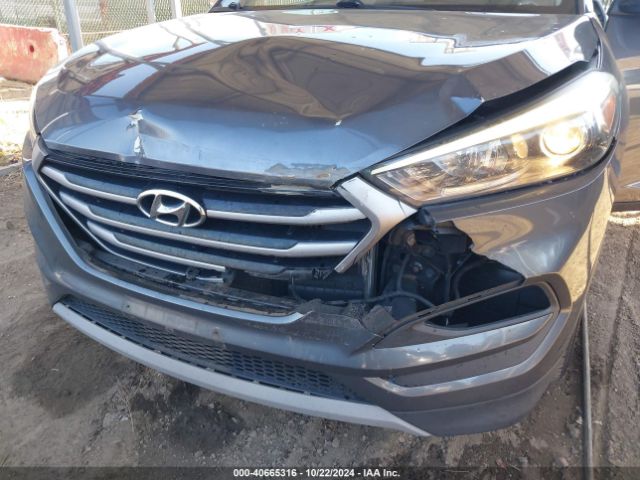 KM8J33A22HU556565 Hyundai Tucson Value