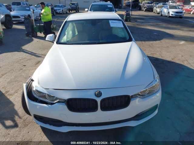 WBA8A9C54JAH14429 BMW 320i