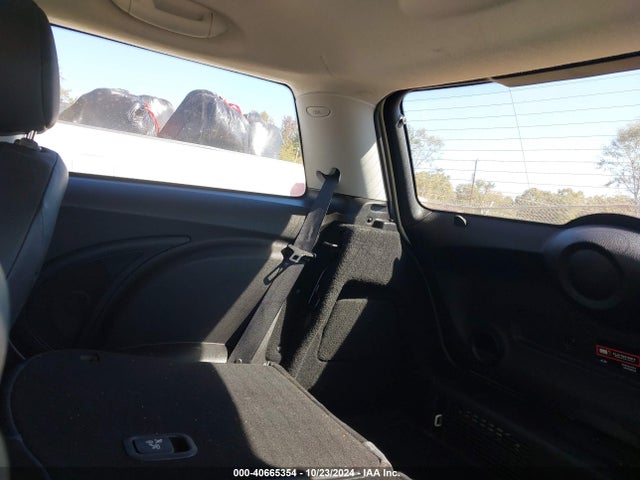 2010 MINI COOPER S WMWMF7C57ATZ74152 Photo 7