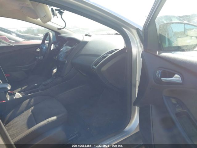 1FADP3F22JL218177 Ford FOCUS SE