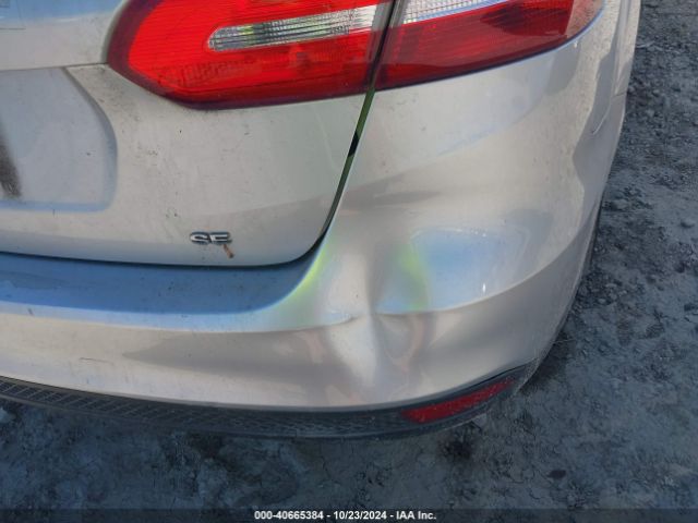 1FADP3F22JL218177 Ford FOCUS SE