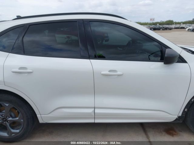 1FMCU0MN4PUA23268 Ford Escape St-line