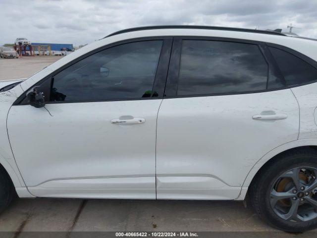 1FMCU0MN4PUA23268 Ford Escape St-line