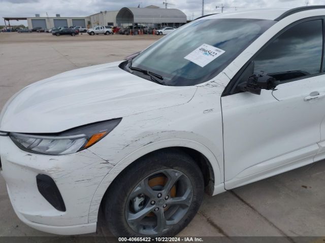 1FMCU0MN4PUA23268 Ford Escape St-line